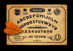 Ouija (Horseshoe)-J.M. Simmons, Chicago, IL c. 1945